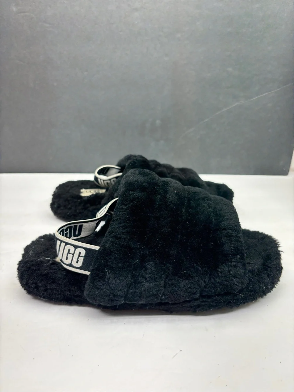 UGG Kids Black Fuzzy Slide Slippers, sz 5 big girl, box 63